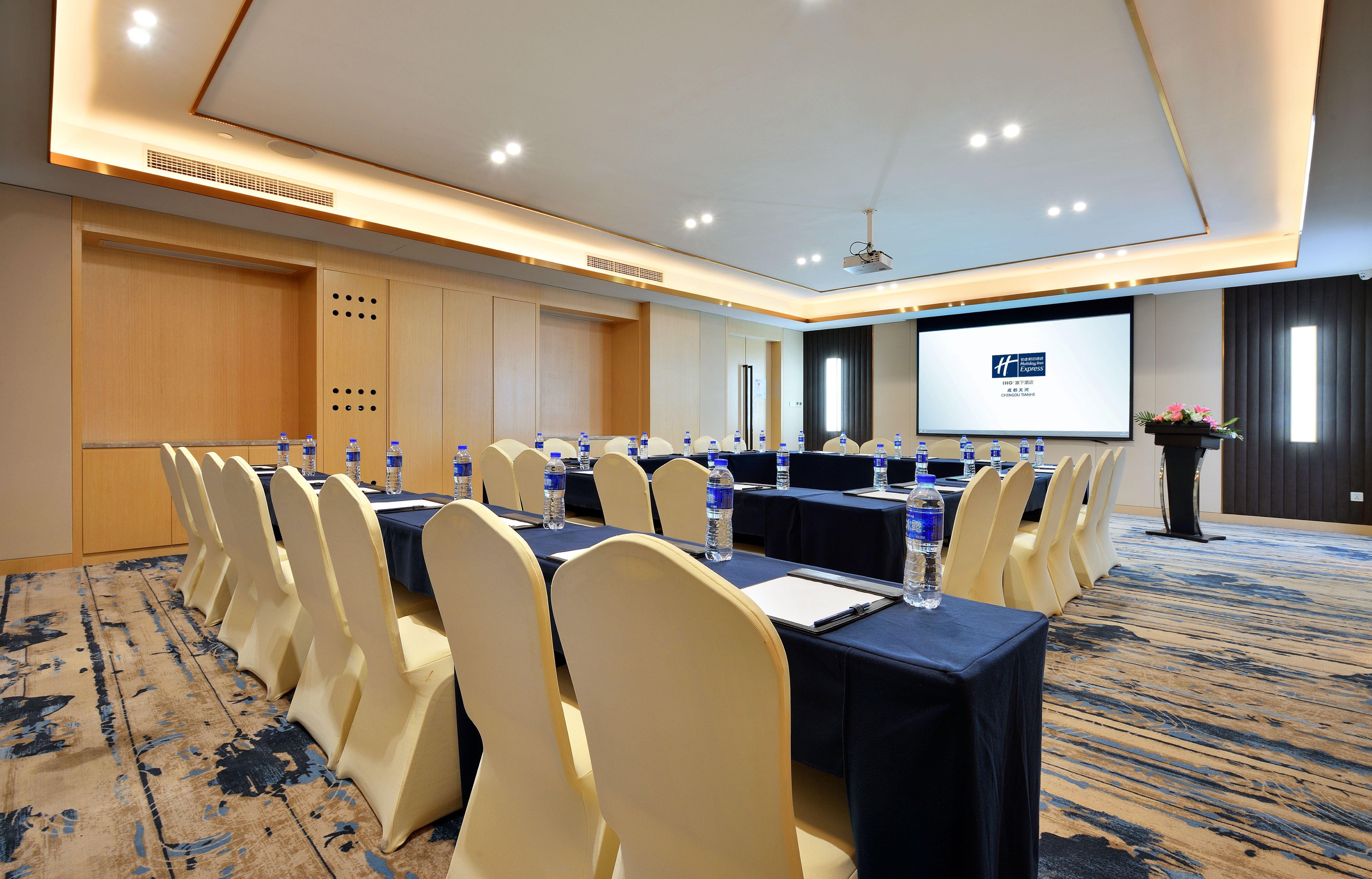 Holiday Inn Express Chengdu Tianhe By Ihg Pixian Exterior foto